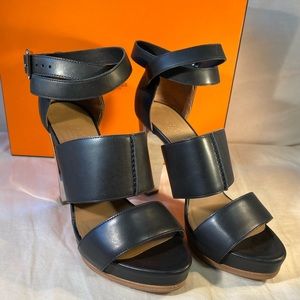 Authentic HERMÈS Leather Ankle-Strap Sandals